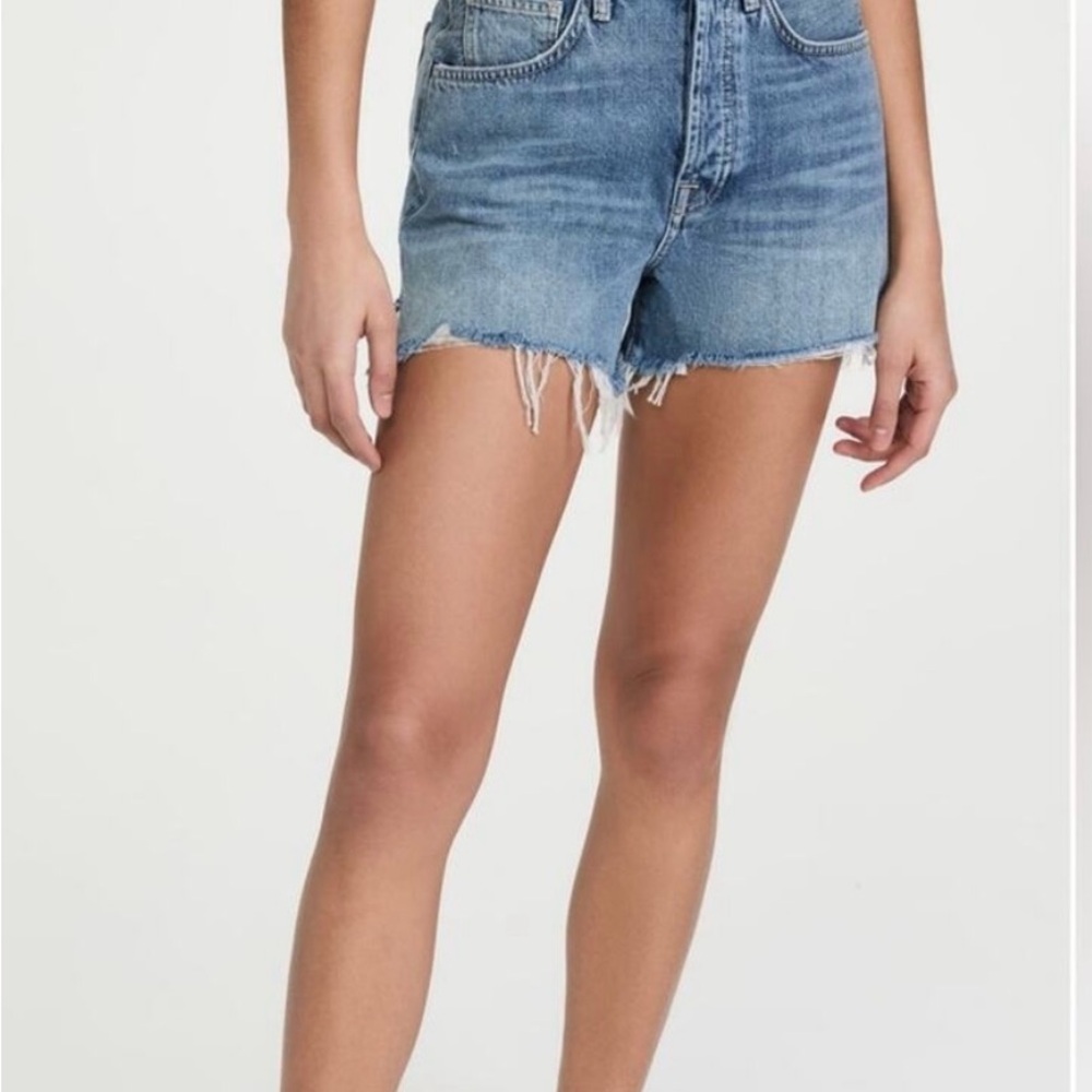 7 for all Mankind shorts
